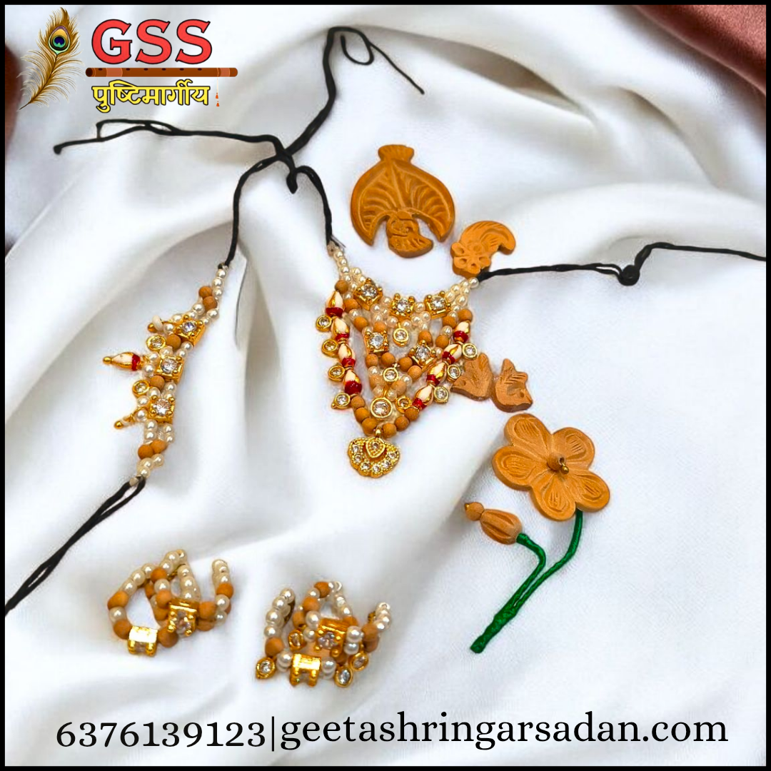 Chandan Heera Kamal Shringar